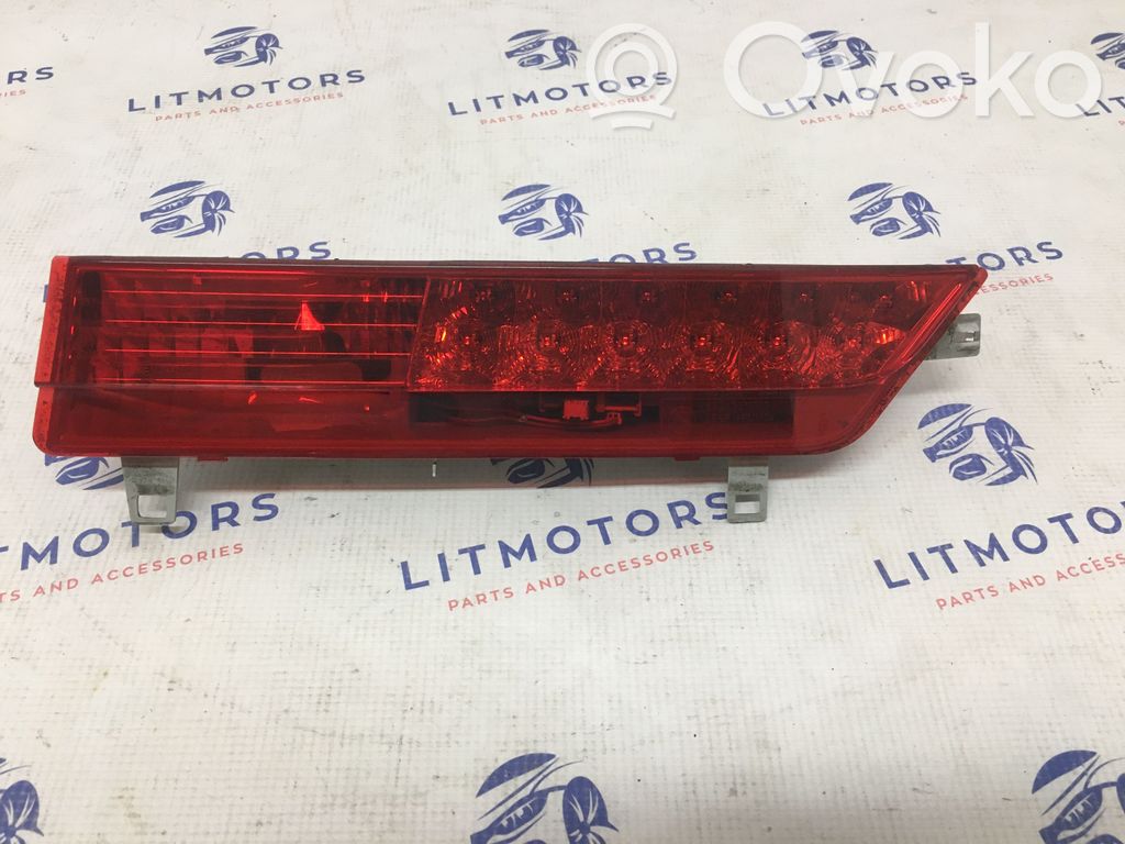 Tailgate rear/tail lights   8379690