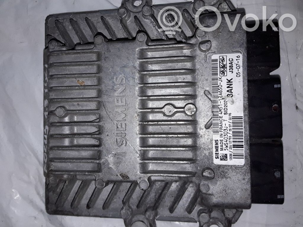 Ford Focus Engine control unit/module 