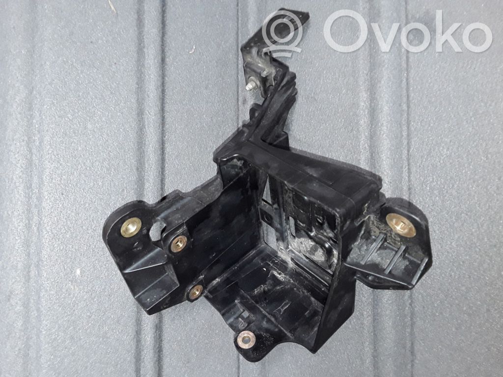 Opel Zafira B ABS pump bracket 