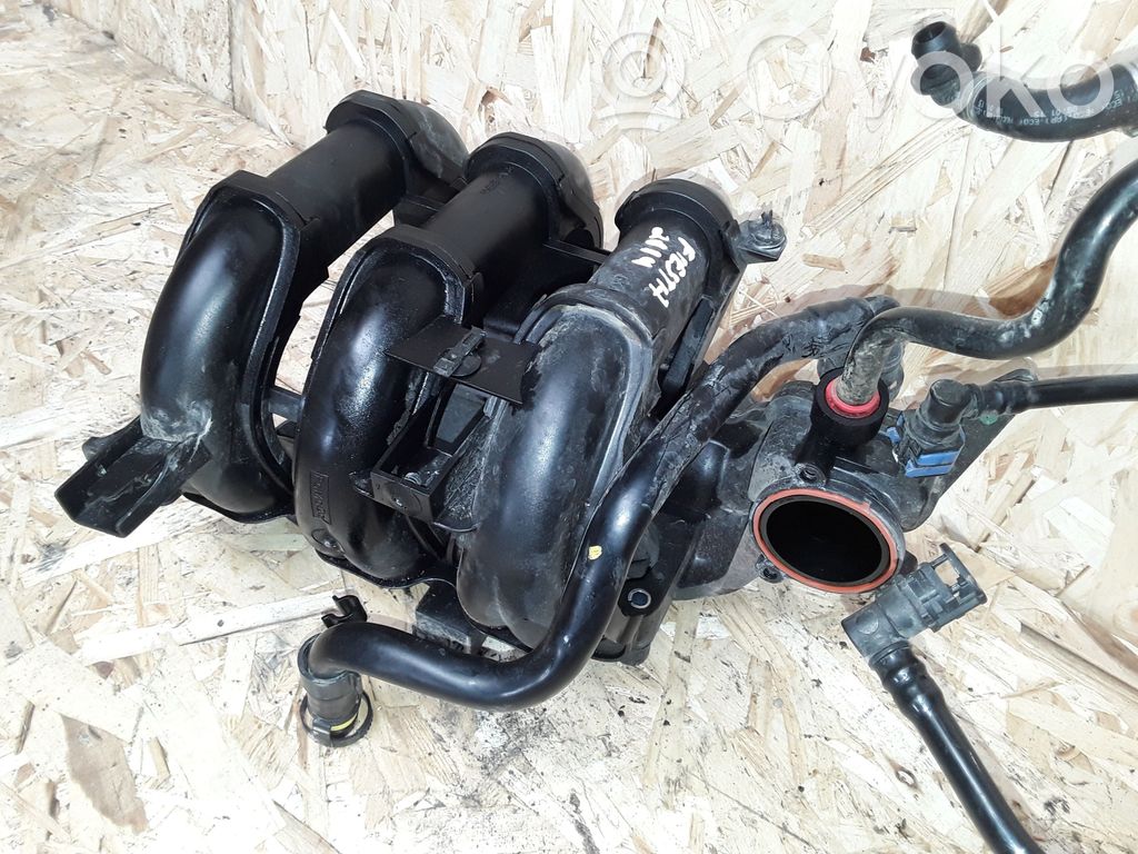 Ford Fiesta Kolektorius įsiurbimo 