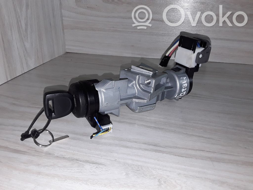 Užvedimo spynelė   3M513F880AD