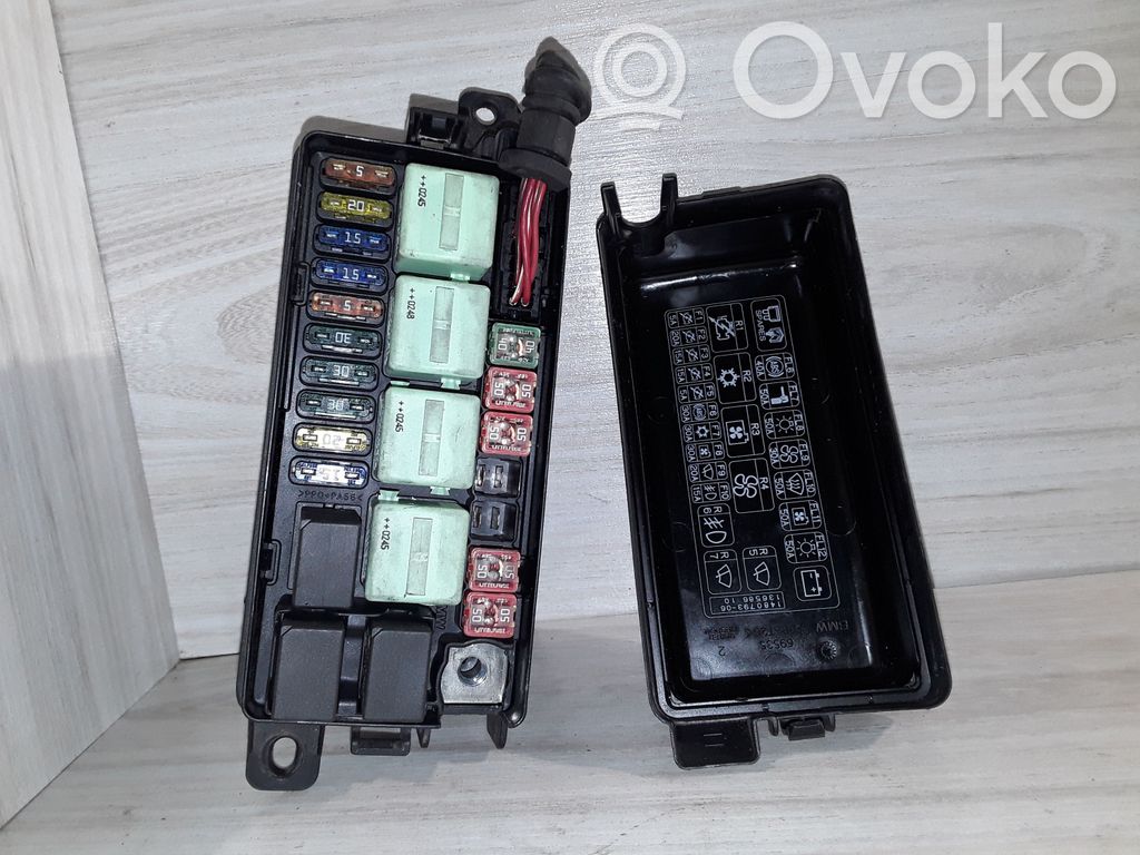 Fuse module   148079009