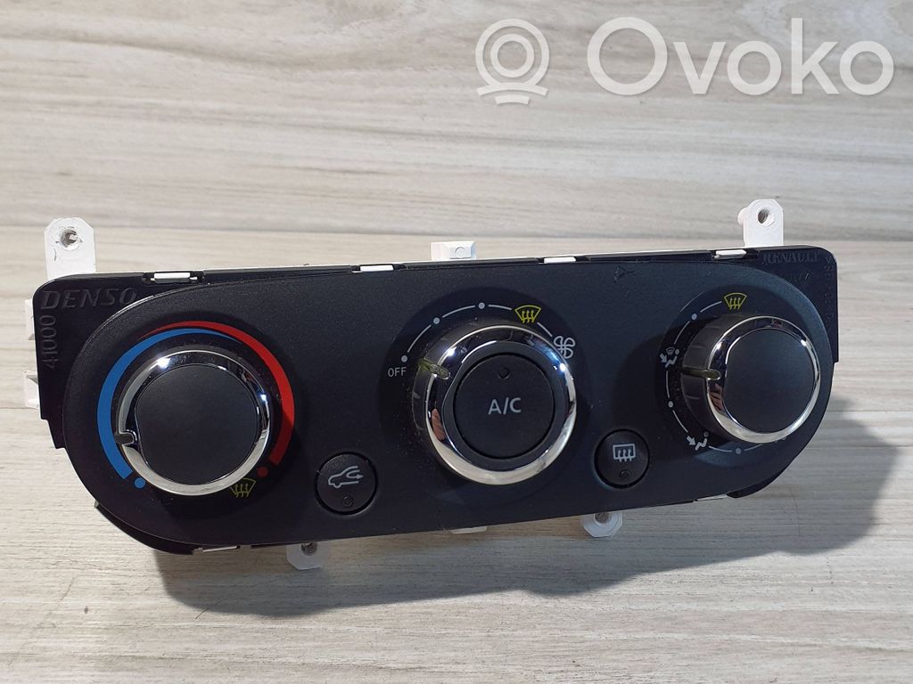 Renault Captur Climate control unit 