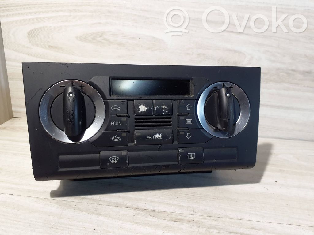 Audi A3 S3 8P Climate control unit 