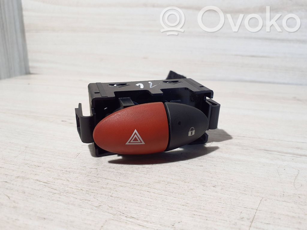 Renault Master III Hazard light switch 