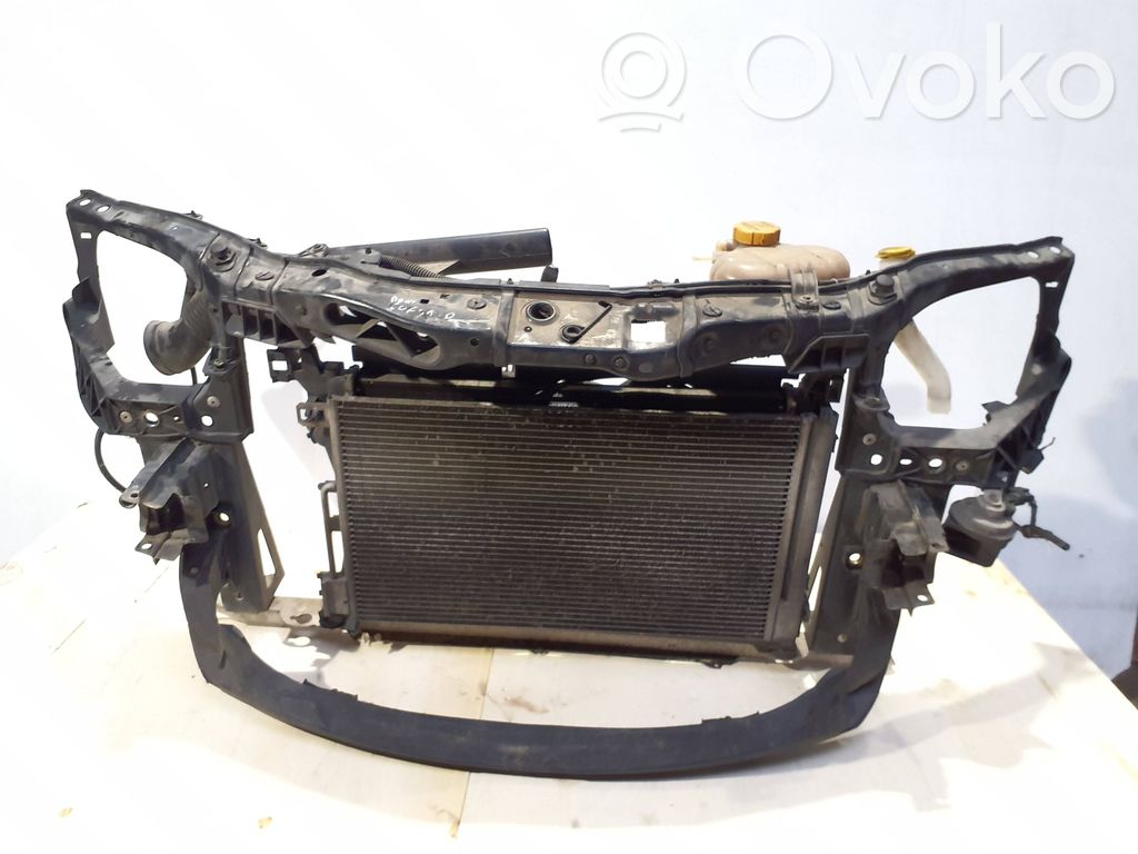 Opel Corsa D Radiatorių panelė 