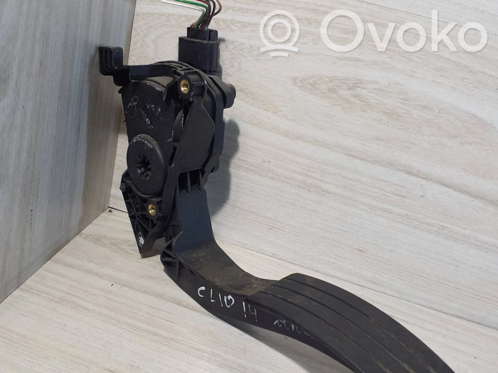 Renault Clio IV Accelerator throttle pedal 