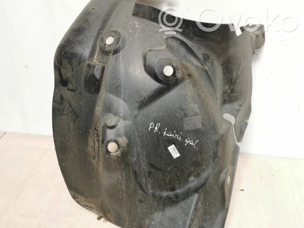 Renault Clio IV Nadkole przednie 