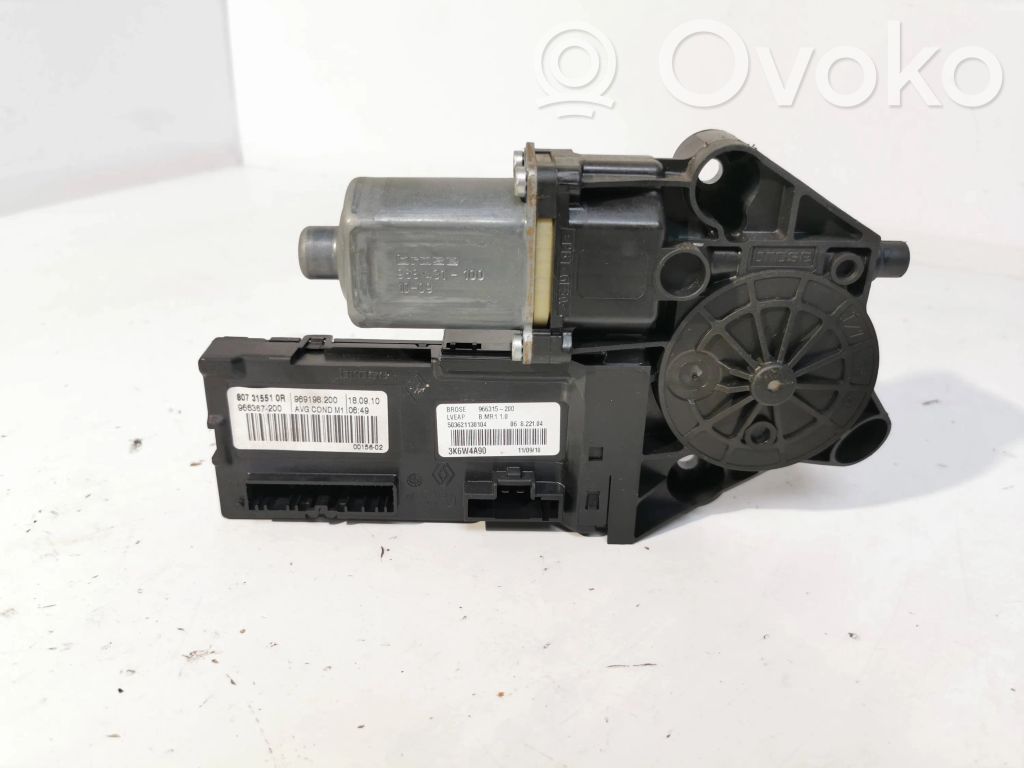 Renault Megane III Silnik regulatora szyby drzwi przednich 