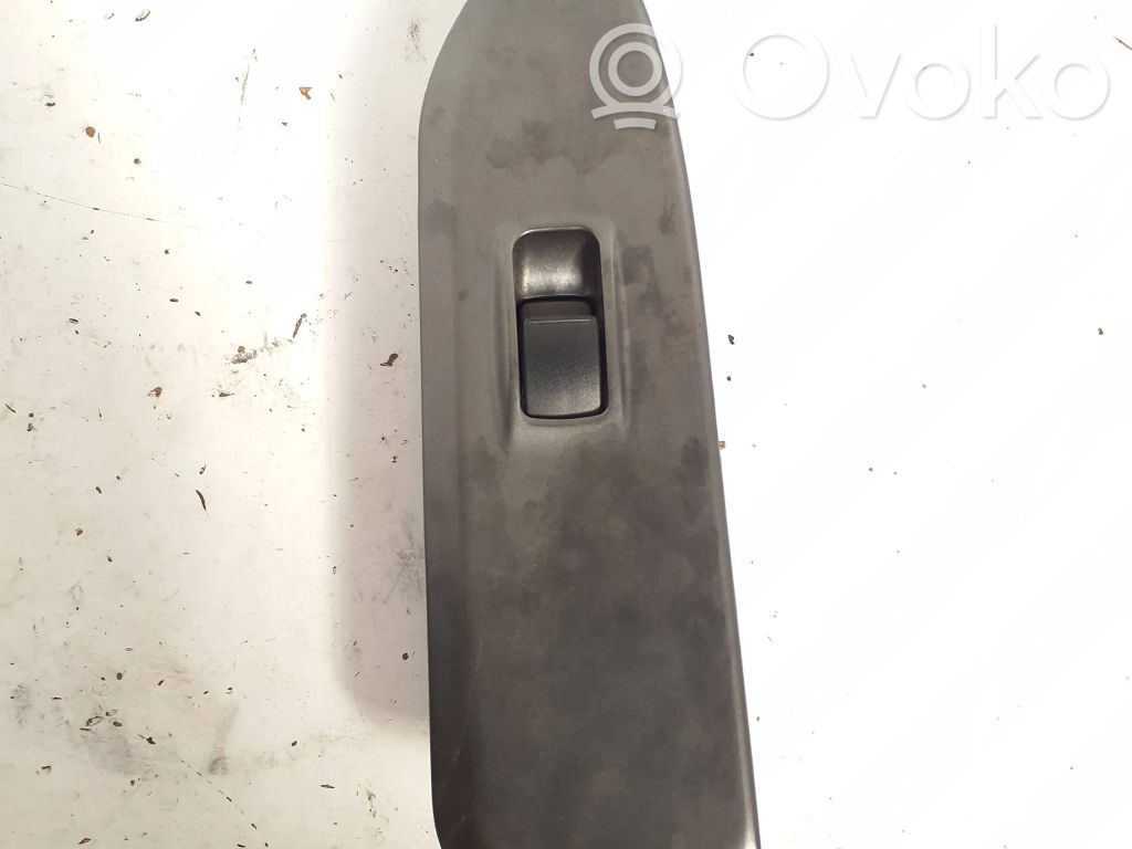 Mitsubishi Lancer Evolution Electric window control switch 