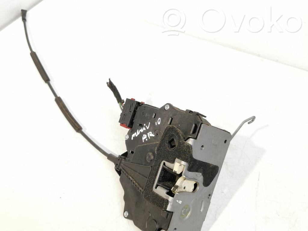 Opel Meriva B Zamek drzwi przednich 
