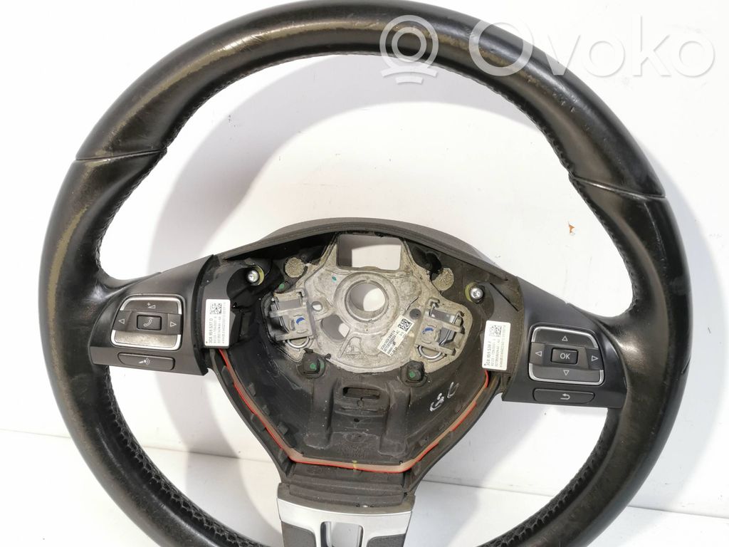 Volkswagen Golf VI Ohjauspyörä 