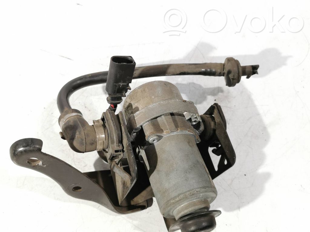 Audi A4 S4 B6 8E 8H Alipainepumppu 
