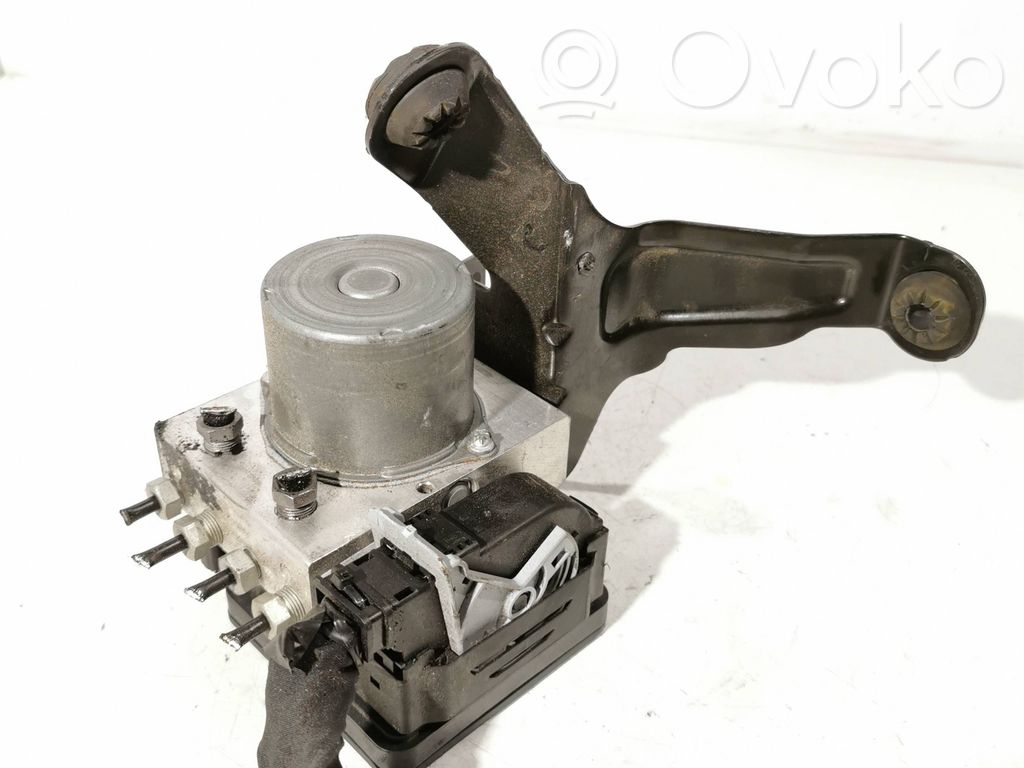 Volvo XC40 ABS bloks 