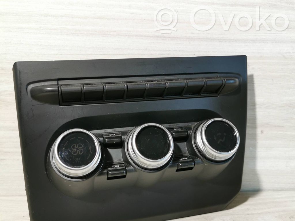 Dacia Duster II Climate control unit 