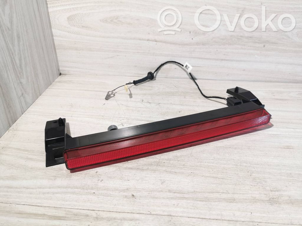 Volvo XC40 Third/center stoplight 