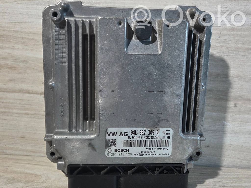 Volkswagen Golf VII Engine control unit/module 