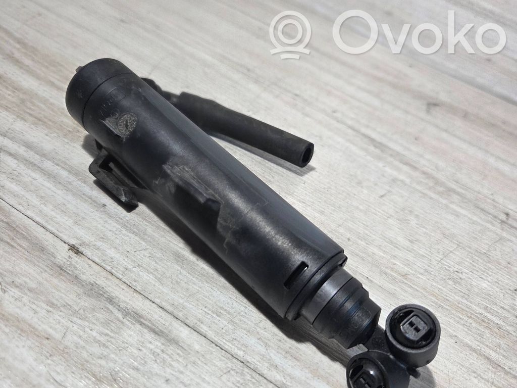 Audi A1 Headlight washer spray nozzle 