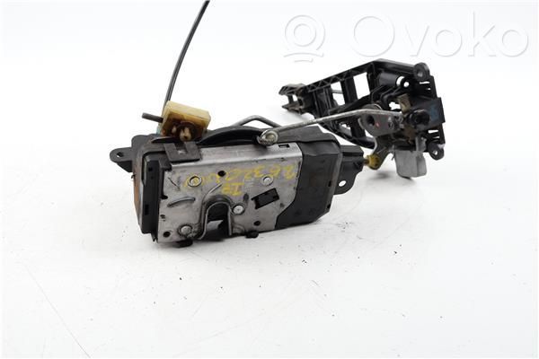Opel Astra H Front door lock 