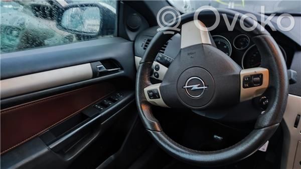 Steering wheel   13111340