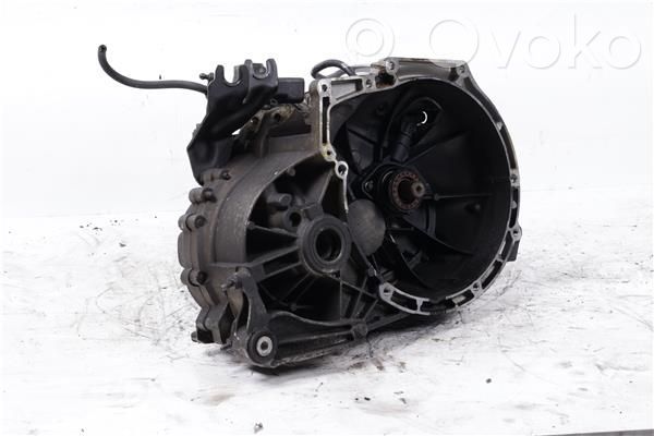 Mechaninė 5 pavarų dėžė   9M5R