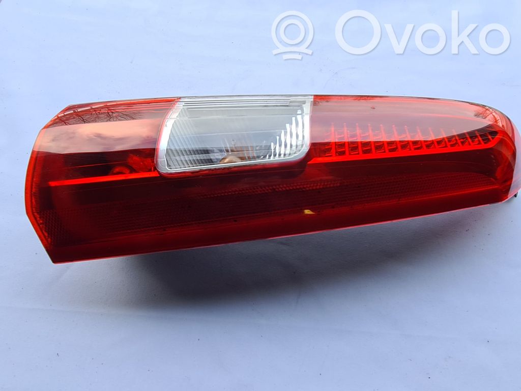 Volvo V70 Galinis žibintas kėbule 