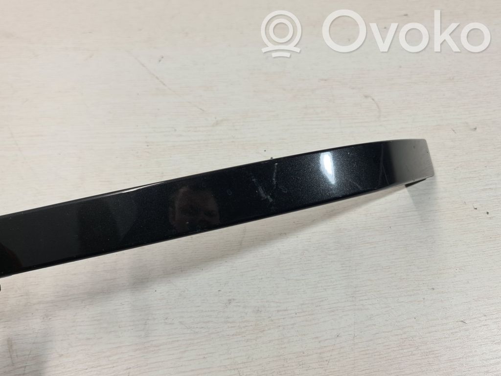 BMW 7 E65 E66 Listwa pod lampę tylną 