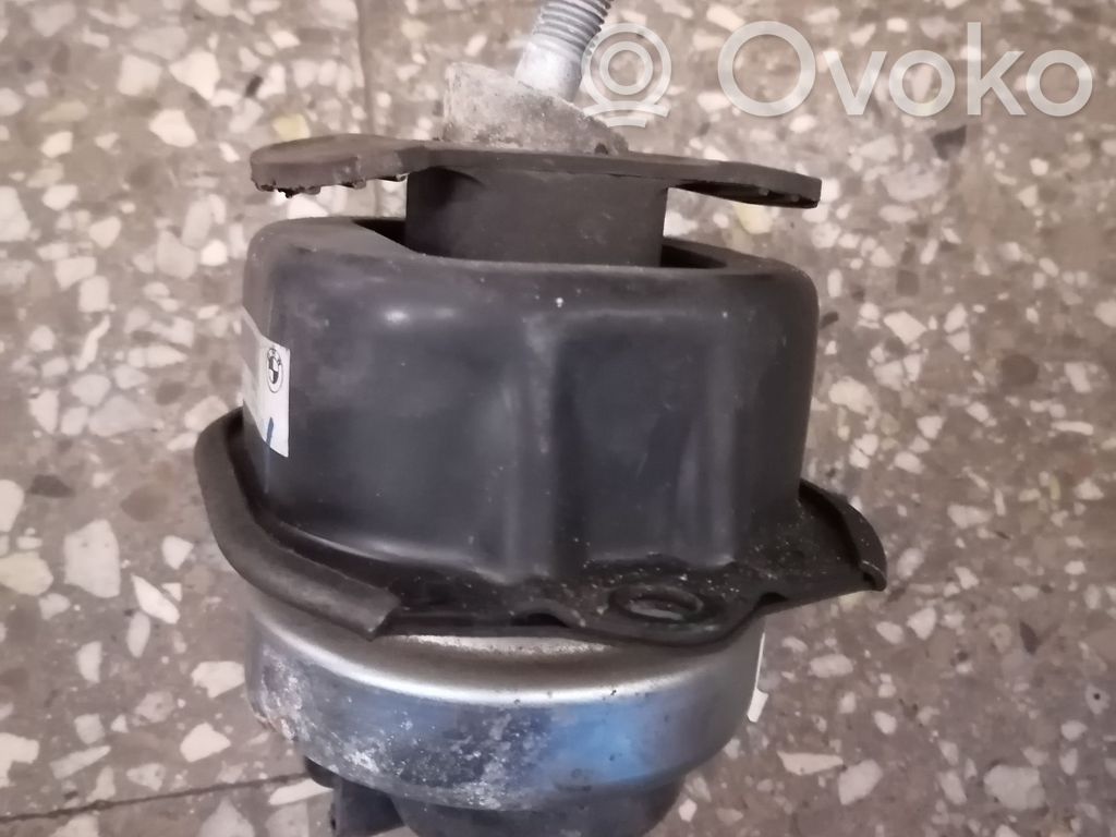 BMW X5 E70 Engine mount bracket 