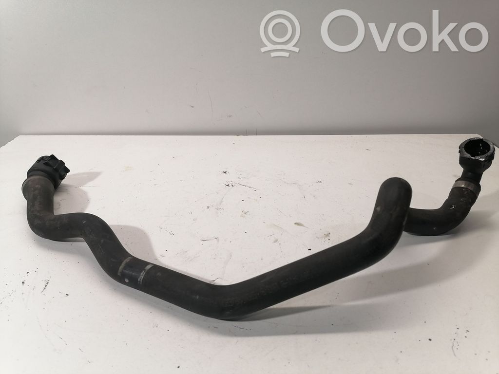 BMW X5 E70 Engine coolant pipe/hose 