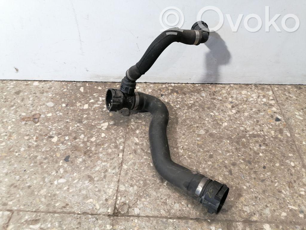 BMW X5 E70 Engine coolant pipe/hose 