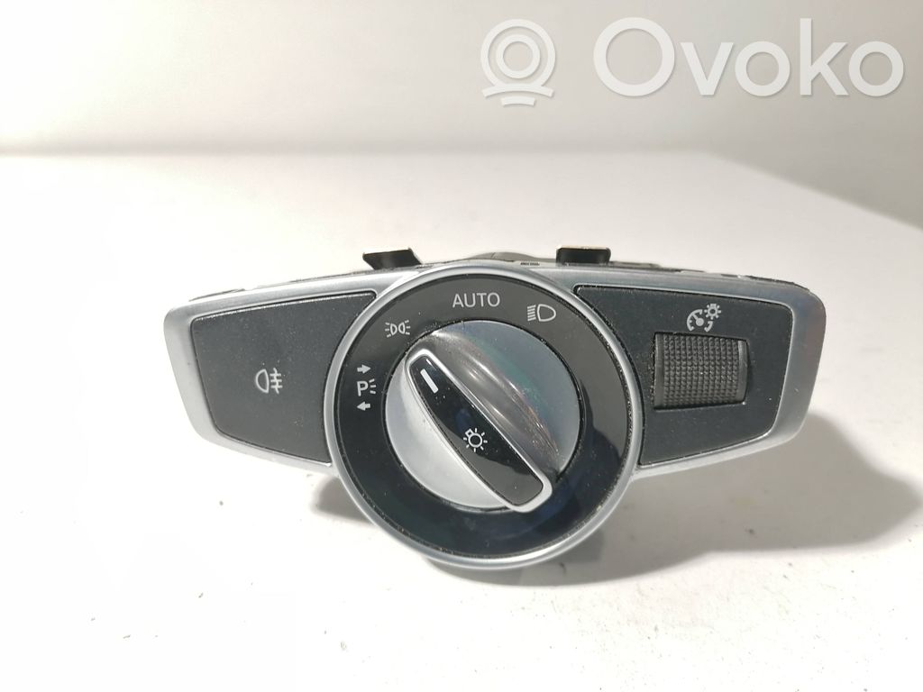 Mercedes-Benz E W213 Light switch 