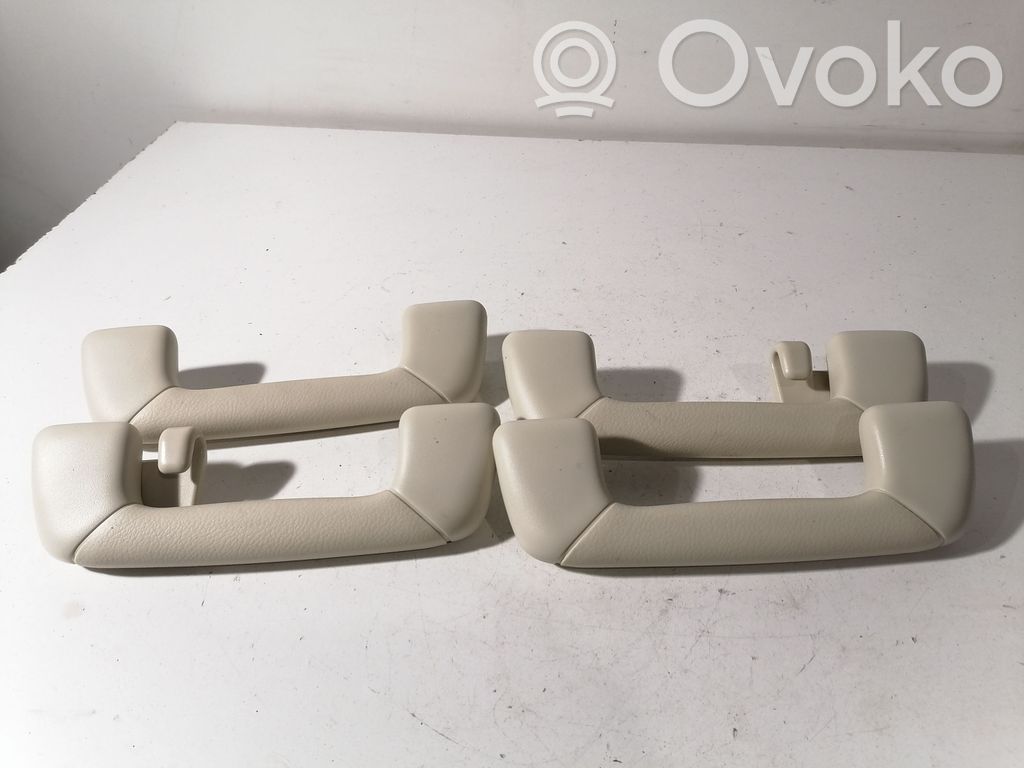 Lexus NX Asidero interior delantero 