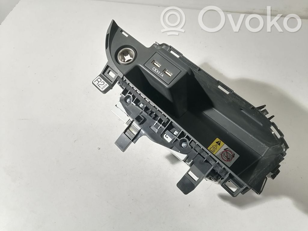 Lexus RX 450H Other devices 