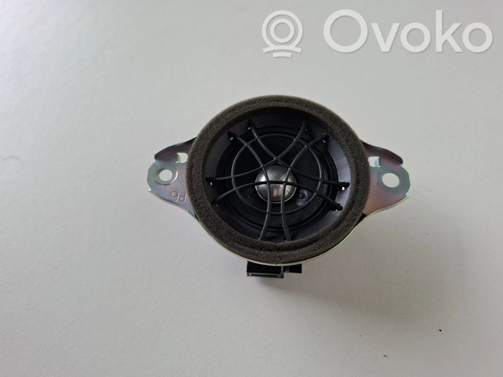 Lexus NX Panel speaker 