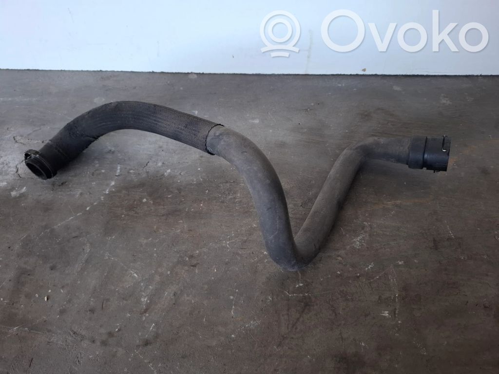 Volvo XC70 Engine coolant pipe/hose 