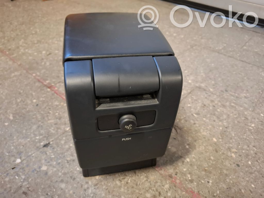 Volvo XC70 Armrest 
