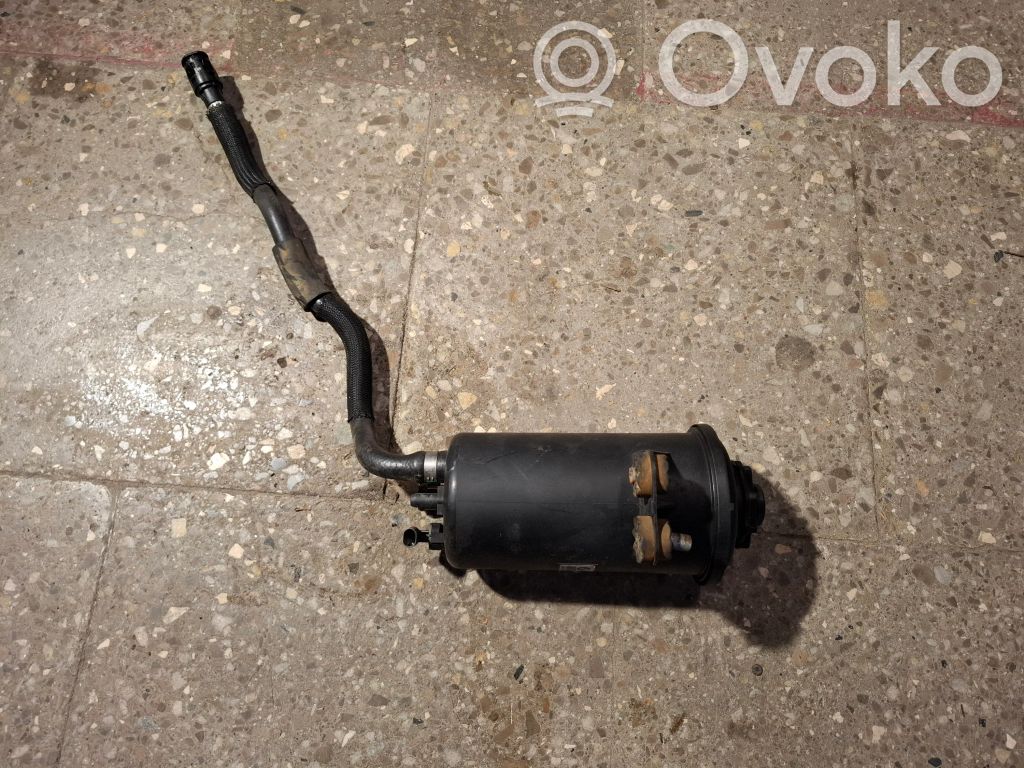 BMW 7 E65 E66 Ohjaustehostimen nestesäiliö 