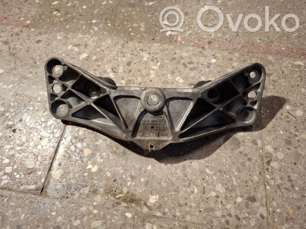 BMW 7 E65 E66 Gearbox mounting bracket 