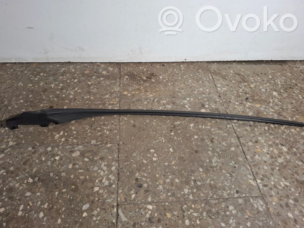 Volvo V60 Windshield trim 
