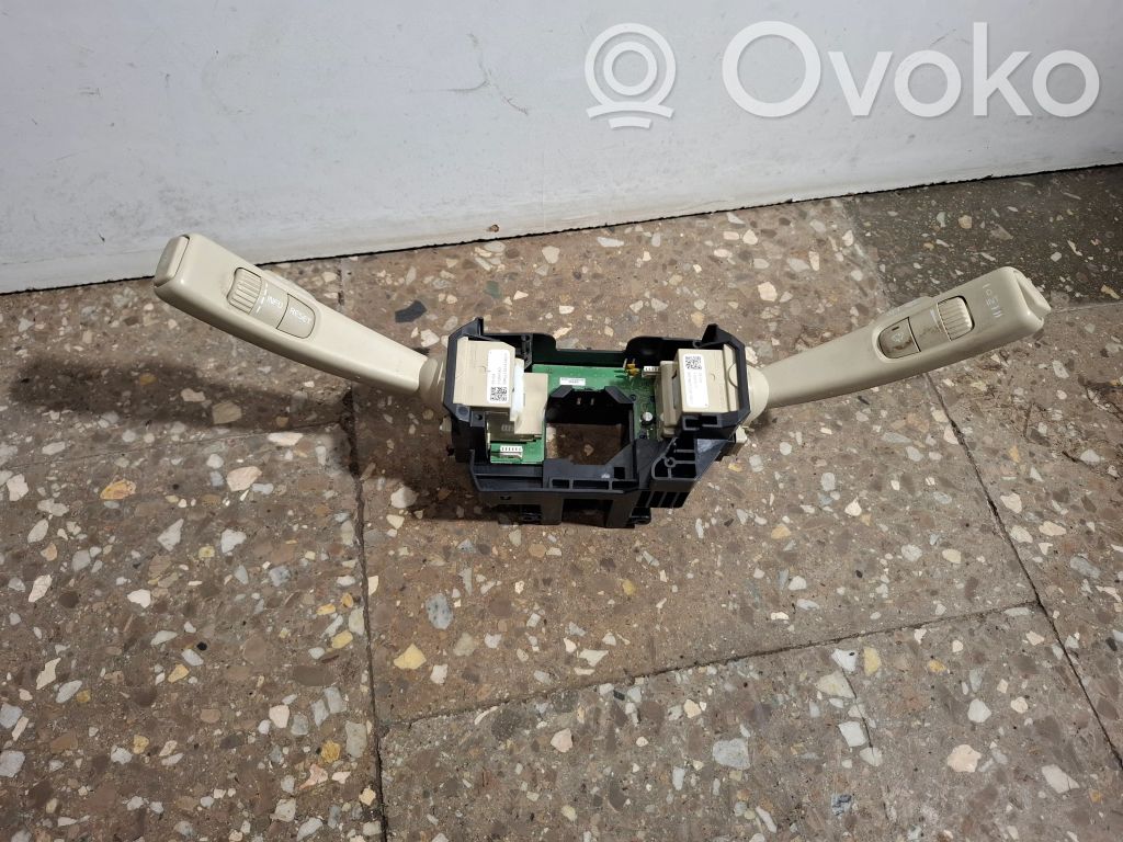 Volvo XC60 Manetka / Przełącznik kierunkowskazów wycieraczek 