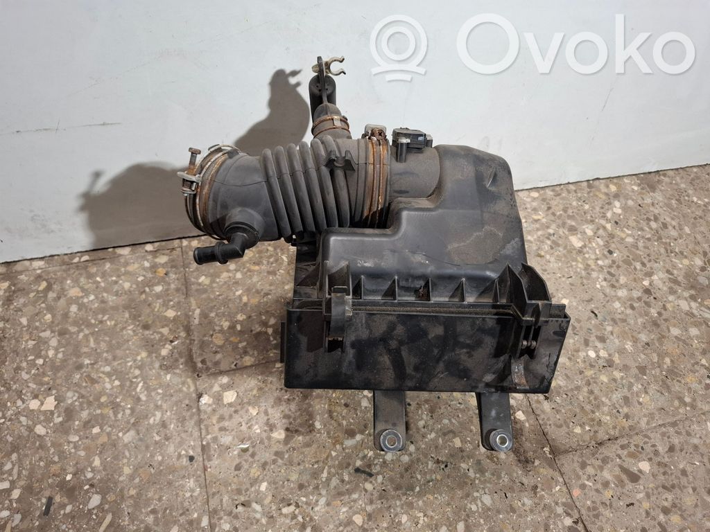 Lexus RX III Air filter box 