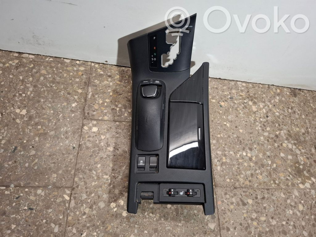 Lexus RX III Center console 