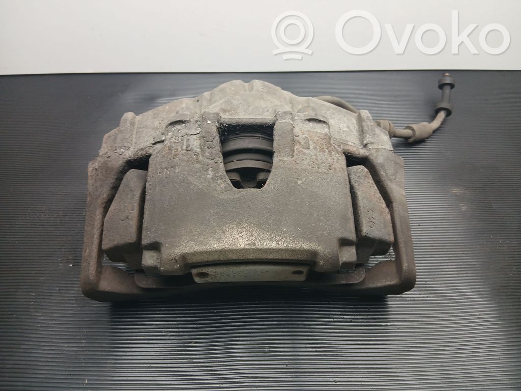 Volvo V60 Передний суппорт 