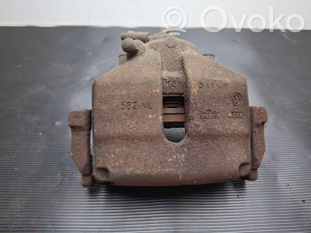 Volkswagen PASSAT B7 Priekinis suportas 