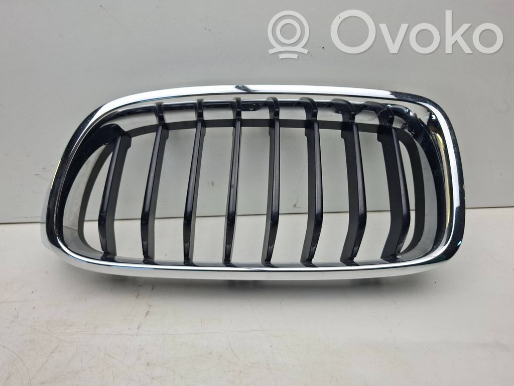BMW 3 F30 F35 F31 Augšējais režģis 