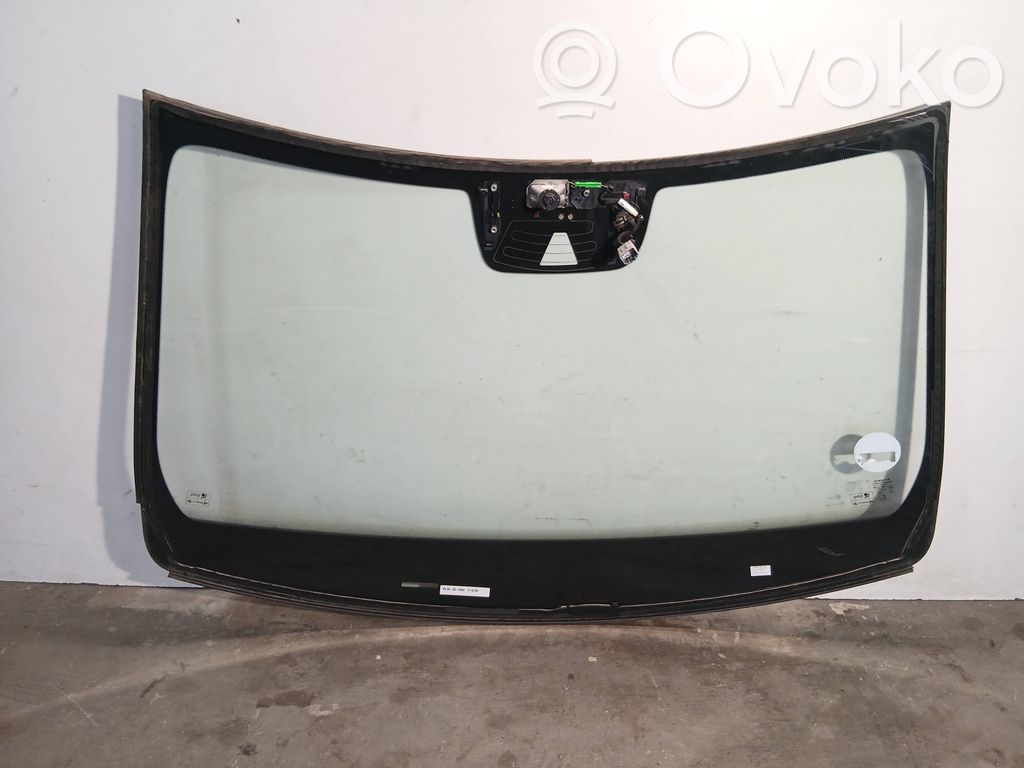 Front windscreen/windshield window   43R01348
