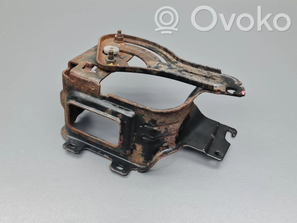 Citroen C3 ABS pump bracket 