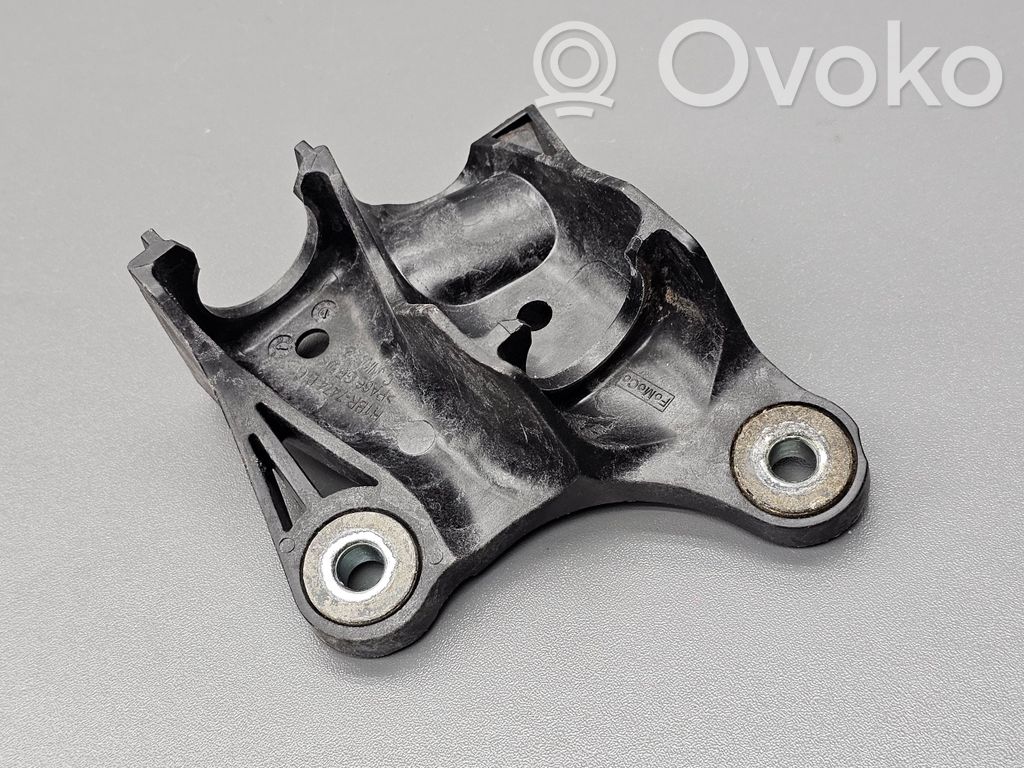 Ford Fiesta Gear shift cable bracket 