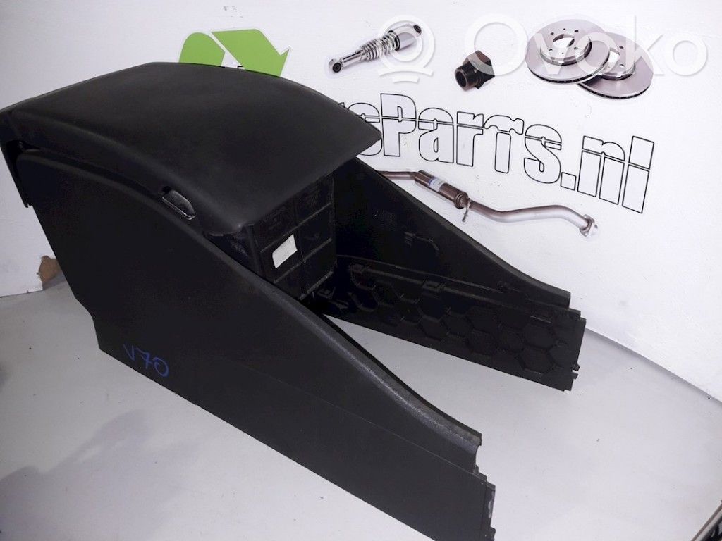 Volvo V70 Center console 