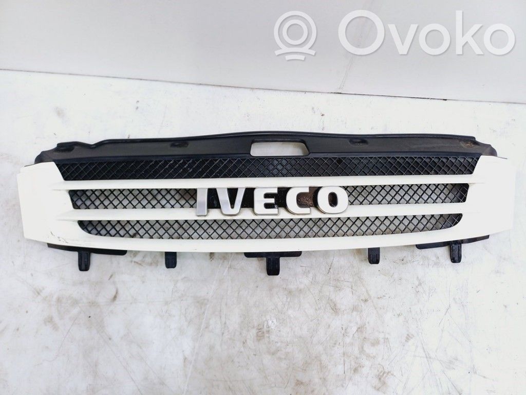 Iveco Daily 4th gen Atrapa chłodnicy / Grill 